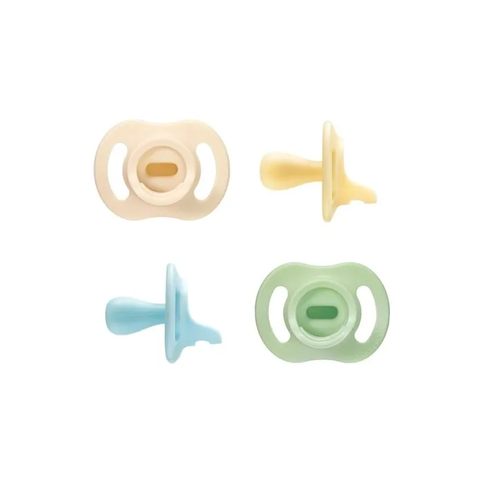 Tommee Tippee Ultra-Light Stayput Dummy 0-6 Months - Pack of 4