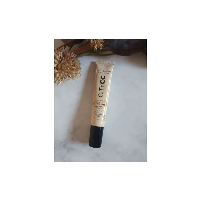 Madara CityCC Anti Pollution Cream Medium SPF 15 CC Cream New 15ml