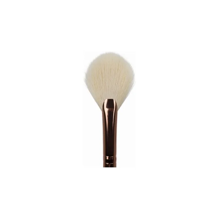 Ibra Fresh Brush No 06 For Applying Highlighters And Blush 1 Piece