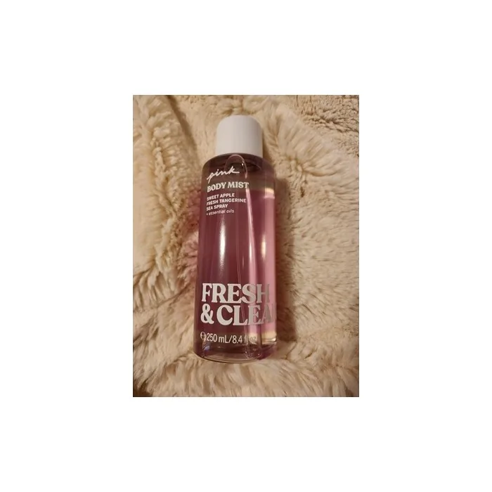 Victoria's Secret Pink Body Mist Fresh & Clean 84 Fl Oz