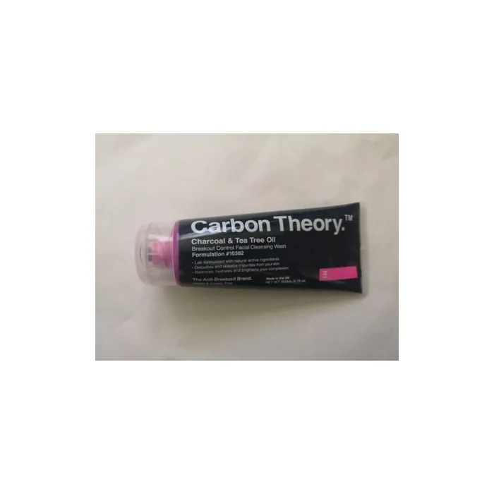 Carbon Theory Breakout Control Facial Wash Charcoal and Tea Tree 200ml