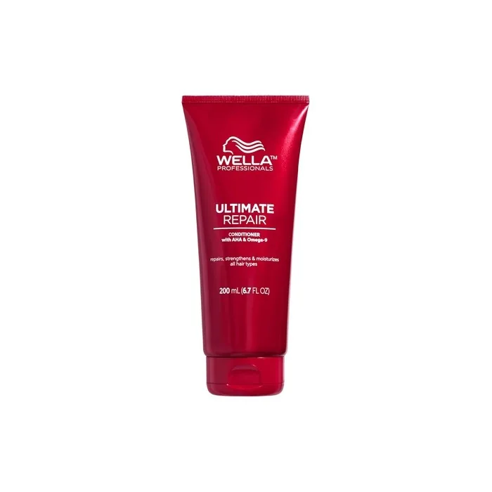 Wella Professionals Ultimate Repair Conditioner for Damaged Hair with AHAs