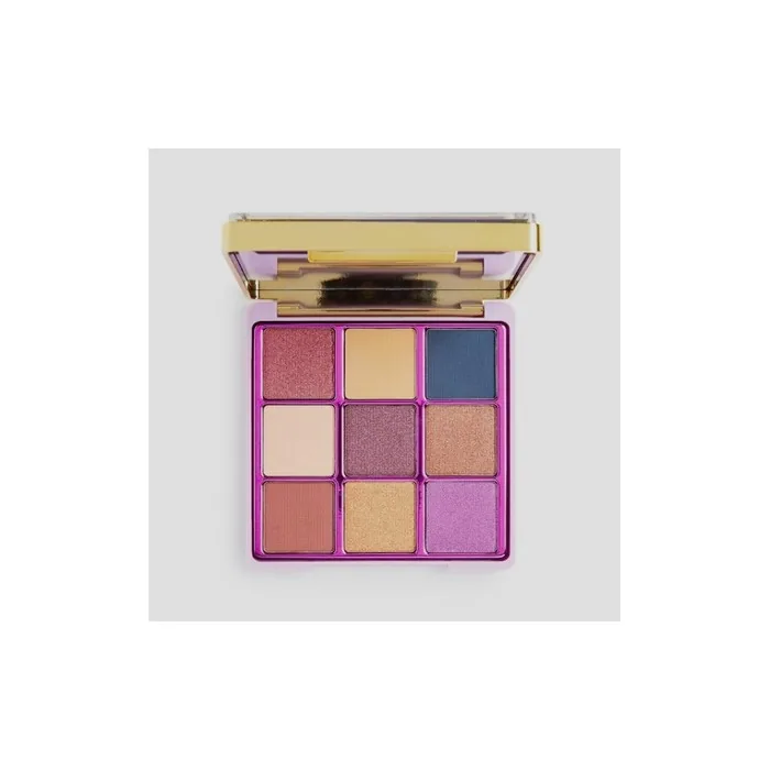 I Heart Revolution Snow Globe Eyeshadow Palette Arctic