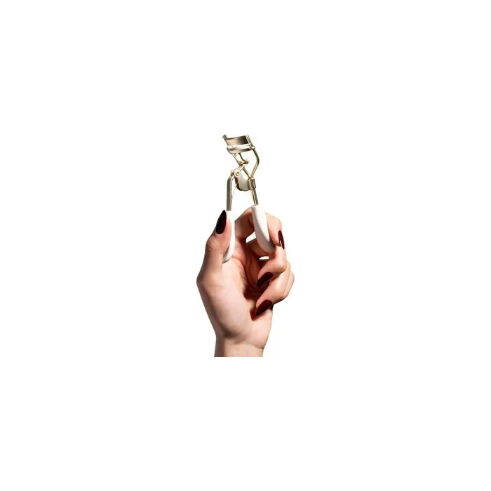 Swati Cosmetics Eyelash Curler with Soft Silicone Pads and Stainless Steel Handles
