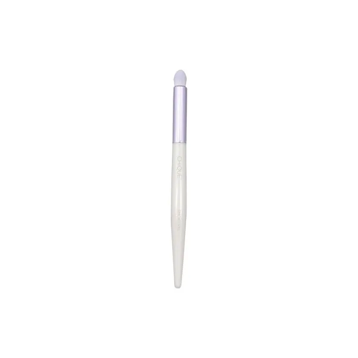Royal & Langnickel Chique Studio Smoky Eye Brush - White, Vegan, Waterproof