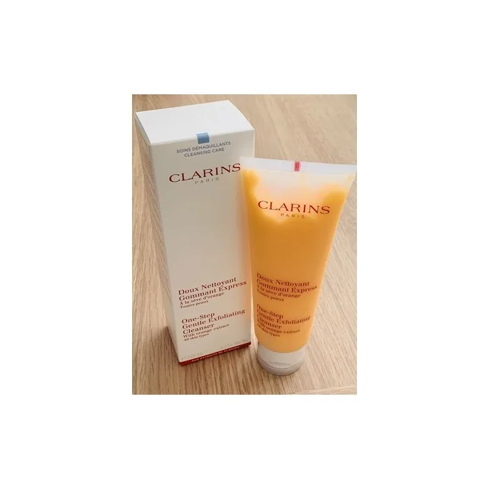 Clarins One-Step Gentle Exfoliating Cleanser with Orange Extract 125ml
