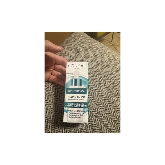 L'Oreal Bright Reveal 10% Niacinamide Serum for Dark Spots 1 Oz