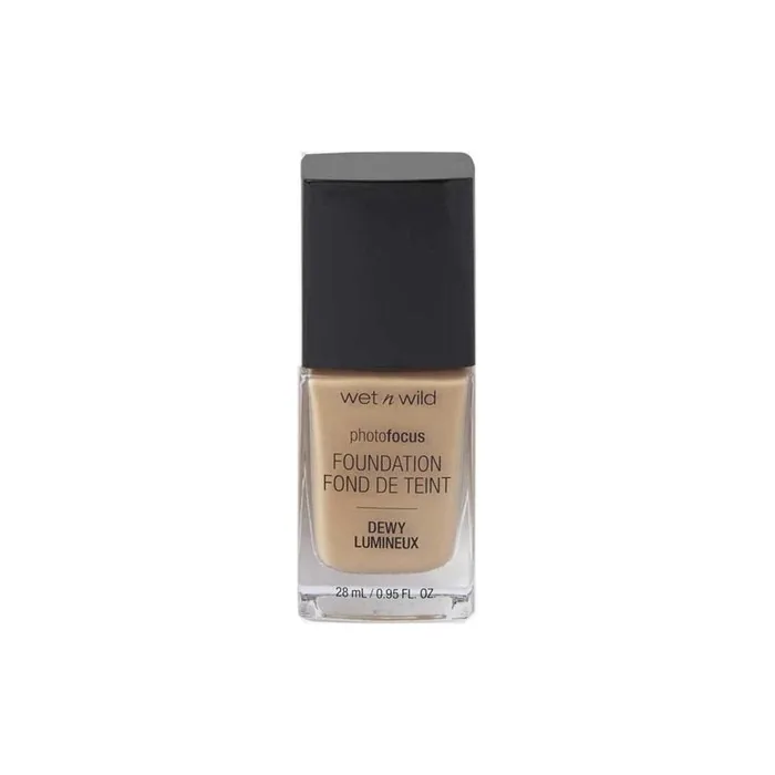 Wet n Wild Photo Focus Dewy Moisturizing Foundation in Classic Beige - Vegan 30ml