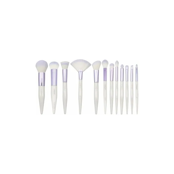 Chique Studio Assortment of Vegan Makeup Brushes - Quality