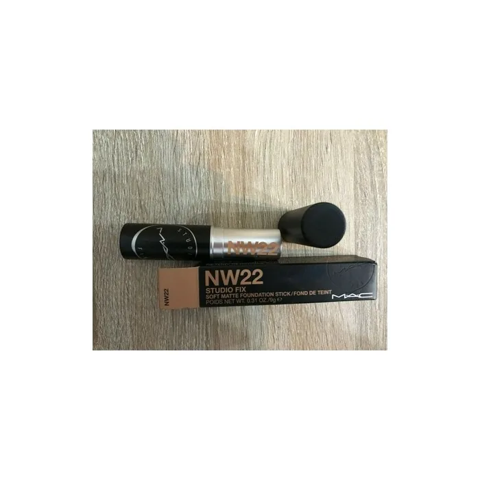 Mac Studio Fix Soft Matte Foundation Stick NW22 0.3oz