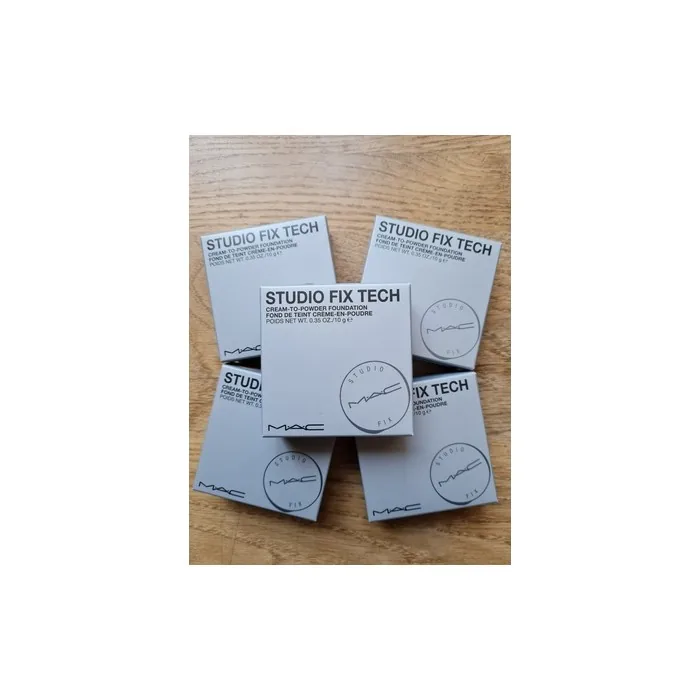 MAC Studio Fix Tech Cream-to-Powder Foundation NC10