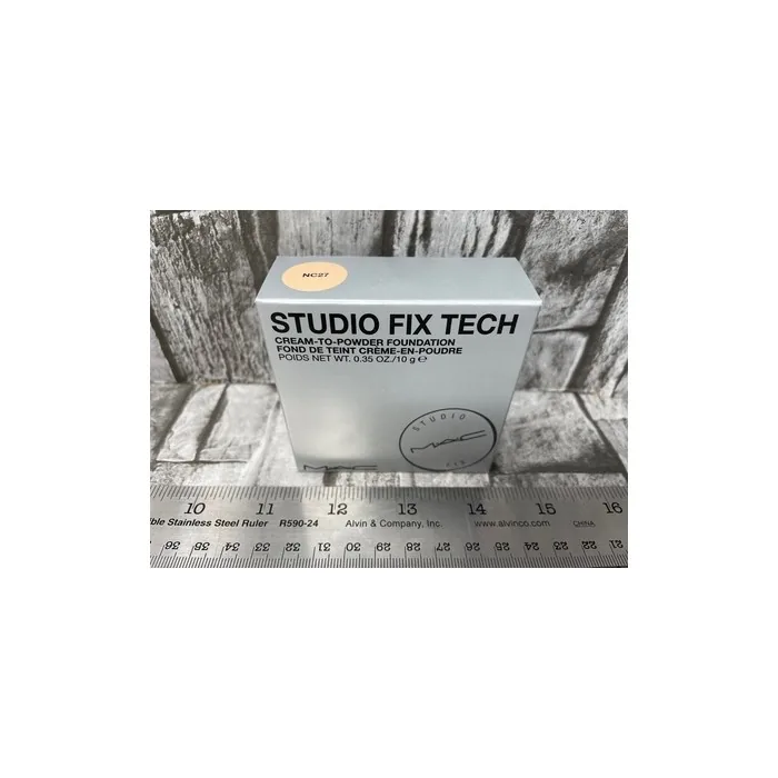 Mac Studio Fix Tech Cream-to-Powder Foundation NC27