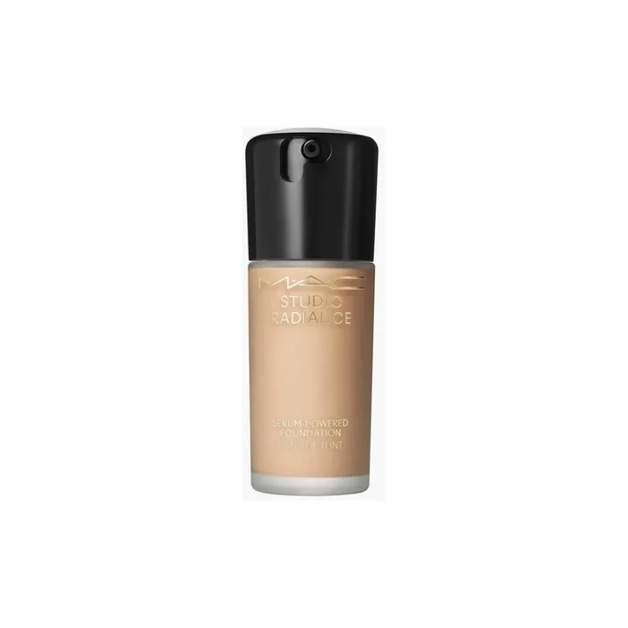 MAC Studio Radiance Serum Powered Foundation NW18