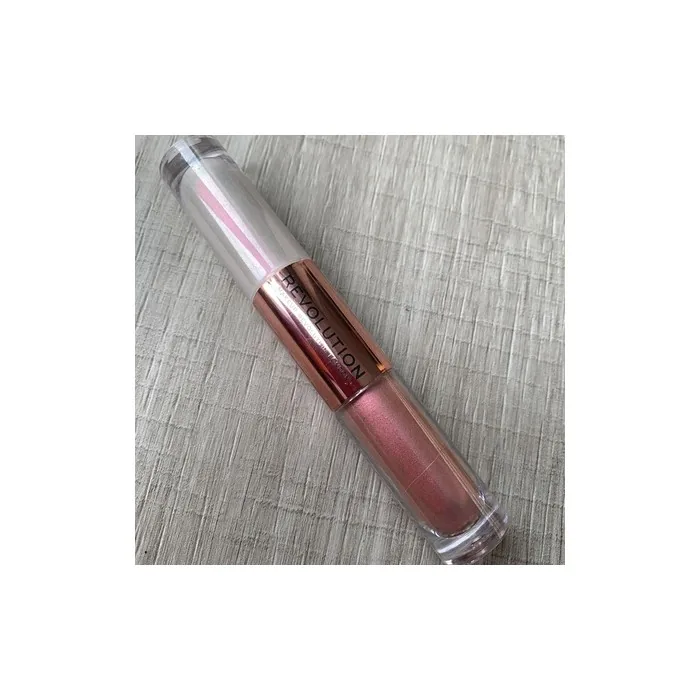 Revolution Double Up Liquid Shadow Matte and Iridescent Opulence