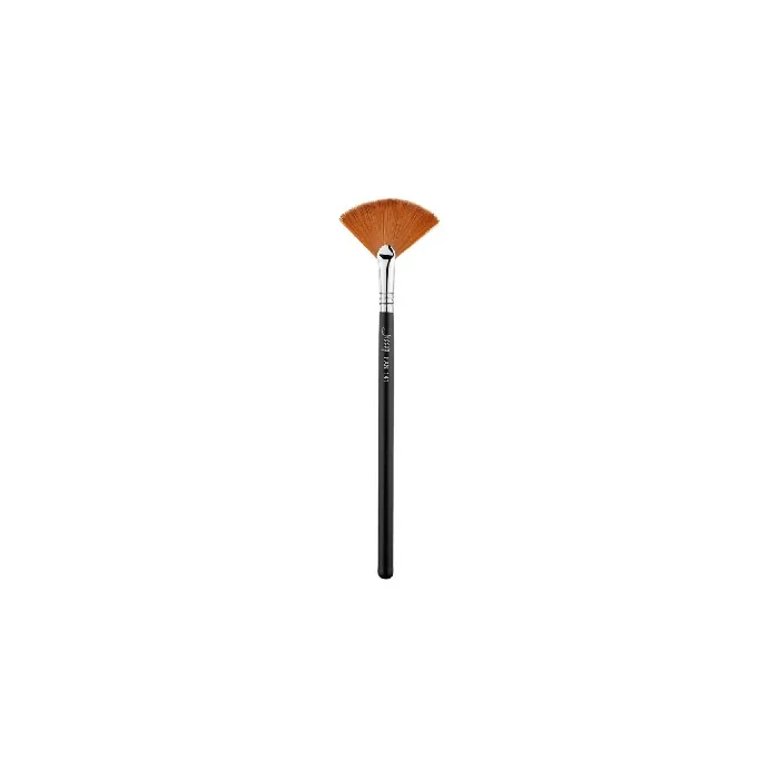 Jessup Highlight Brush 141 Fan - Perfect For Applying Highlighter