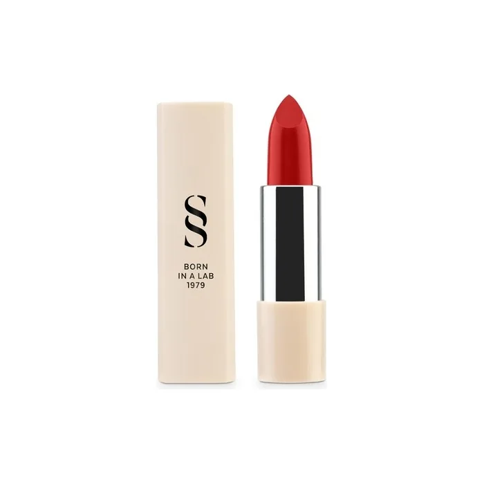 Sensilis Rouge Fondant Lipstick Nourishes and Provides a Shiny Finish