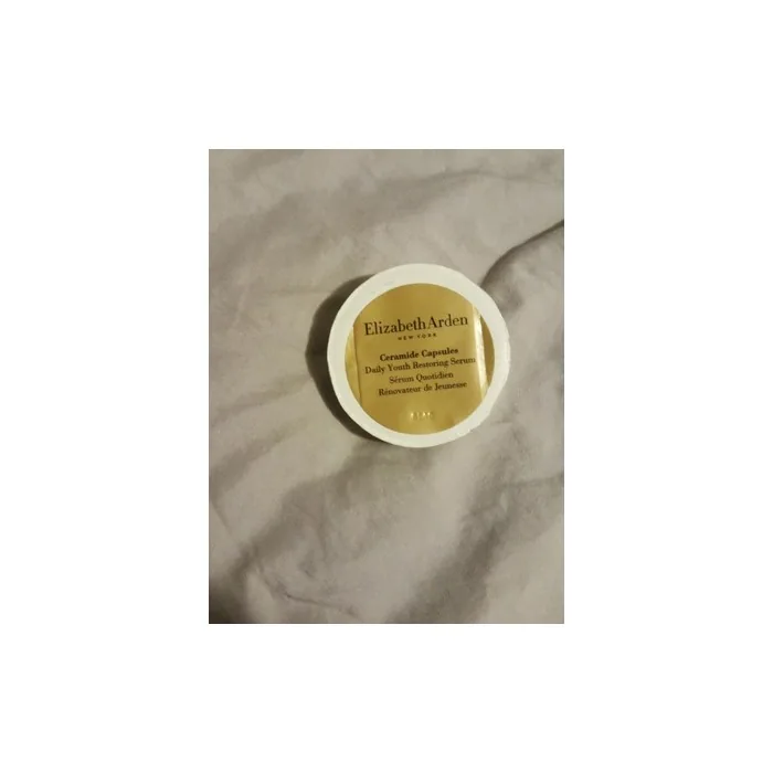 Elizabeth Arden Ceramide Capsules Daily Youth Restoring Serum