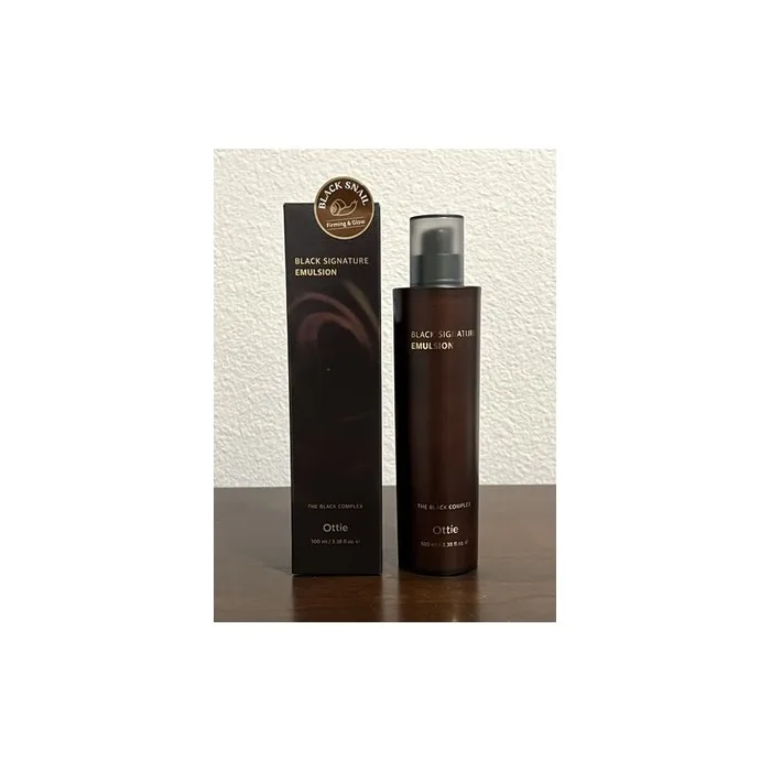 Ottie Black Snail Signature Emulsion Reduces Puffiness and Dark Circles