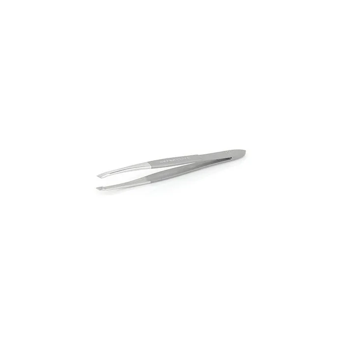 Beter Elite Tweezers With Oblique Satin And Matte Tip Size 79 Cm