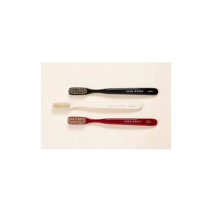 Acca Kappa Vintage Collection Medium Nylon Toothbrush